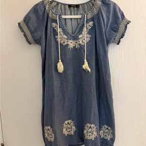 Theme Women’s 100% Cotton Chambray Dress With Embroidery Size Medium